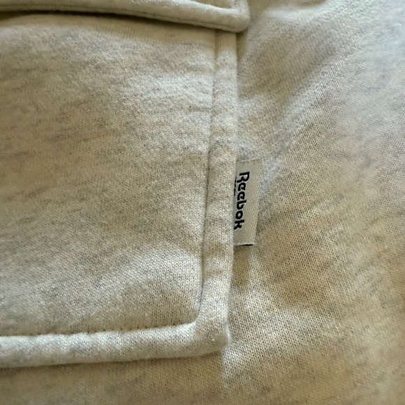 Reebok Women’s AE BR Fleece Shorts | Size Small | Perfect Condition - Picture 9 of 10